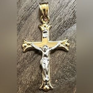 10K Gold Crucifix Pendant